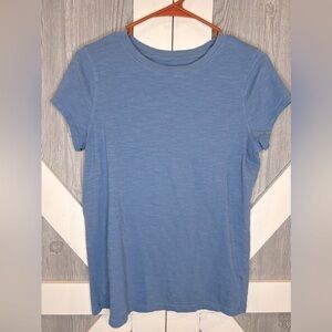 BAG159. Universal Thread Blue Heathered Short Sleeve 100% Cotton Tee M